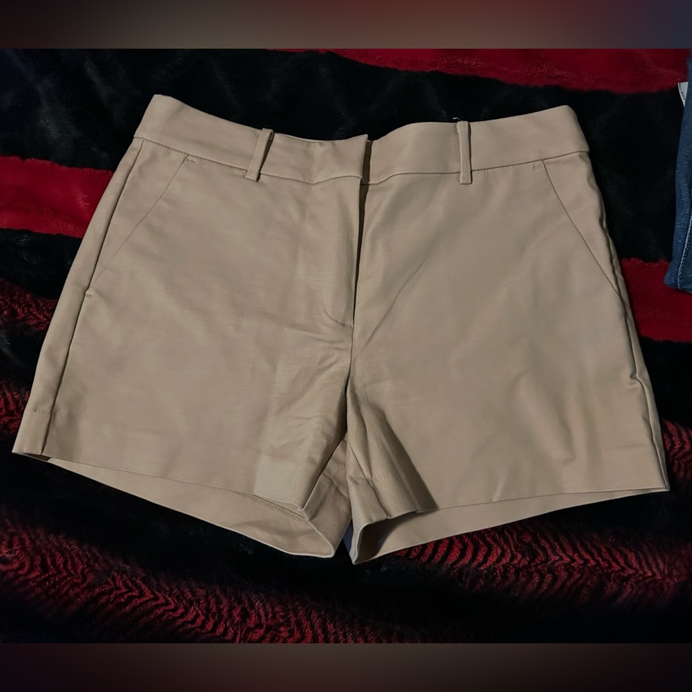 Loft brand, Riviera shorts, khaki color